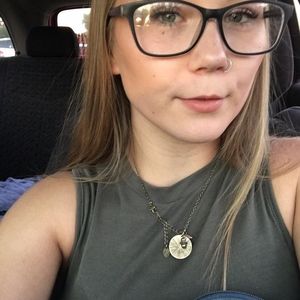 Meet your Posher, Jewell